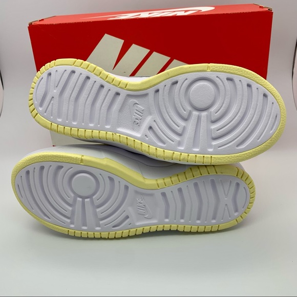 Nike Dunk High Up - Picture 8 of 9